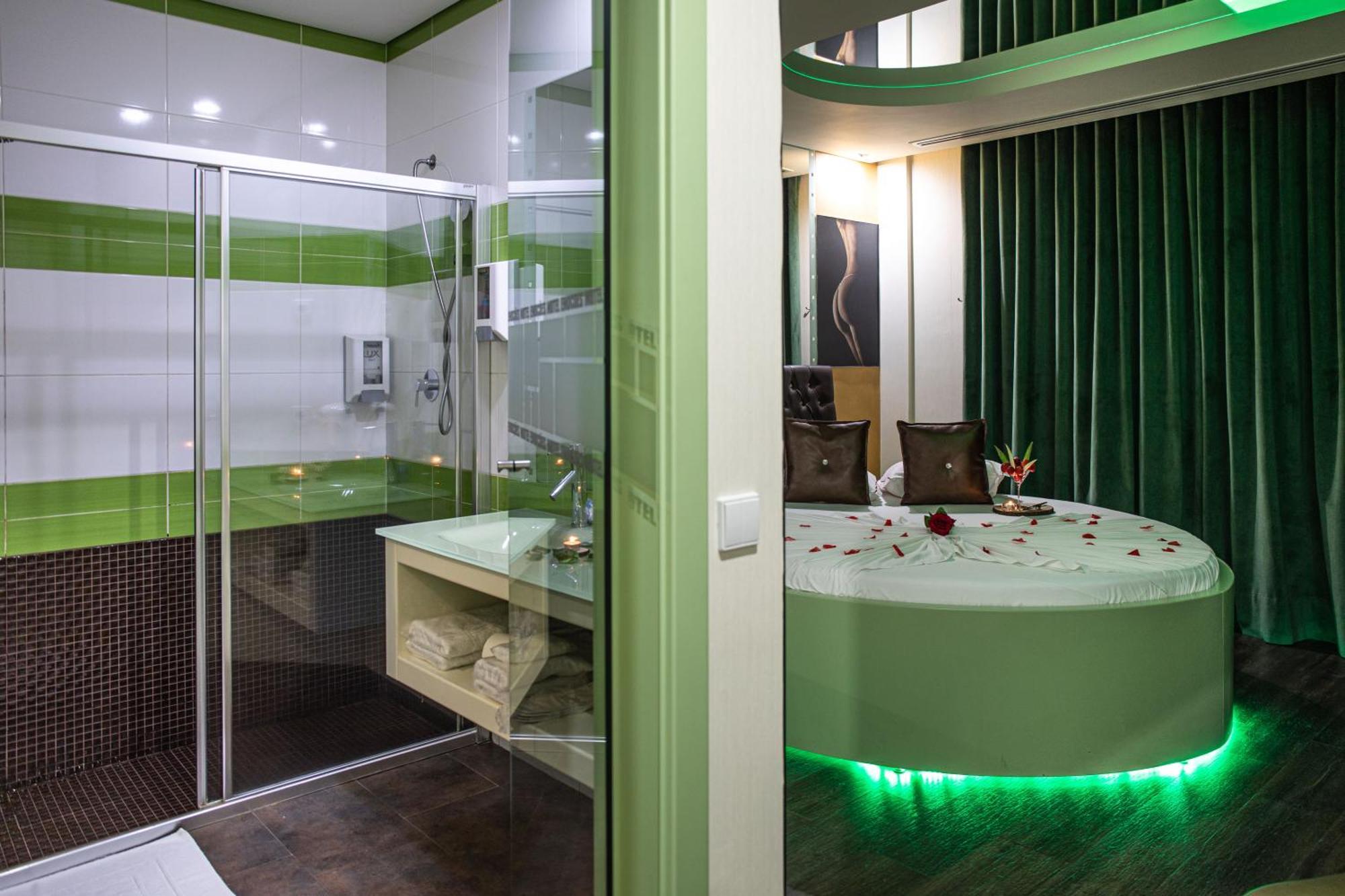 Motel Emocoes Nogueira da Regedoura Экстерьер фото